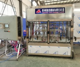 中包裝防爆灌裝機